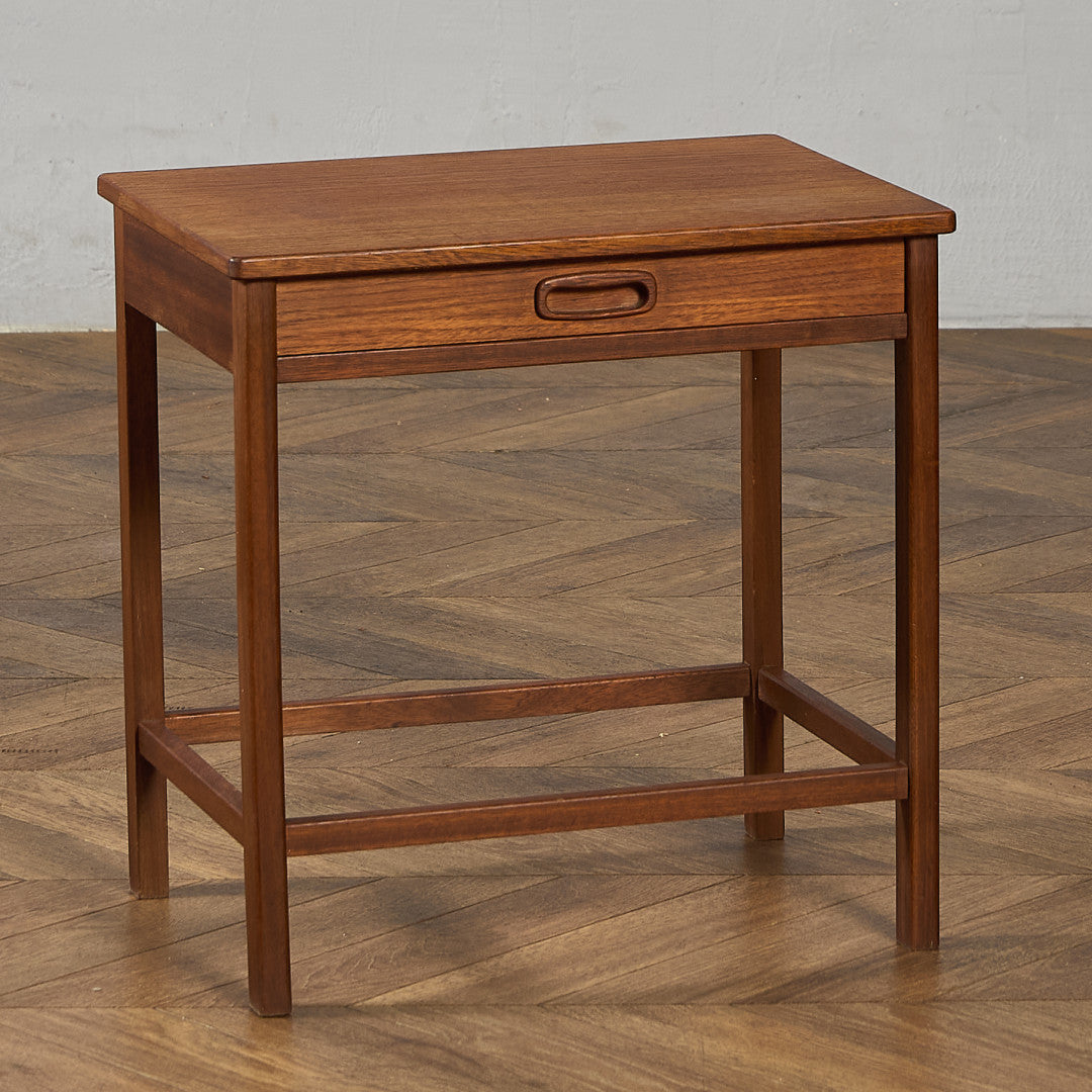 英国 ヴィンテージ ナイトスタンド サイドテーブル #97207 – camori
