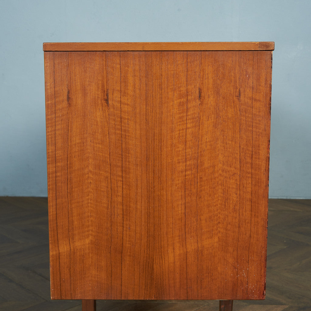 イギリスヴィンテージ サイドボード