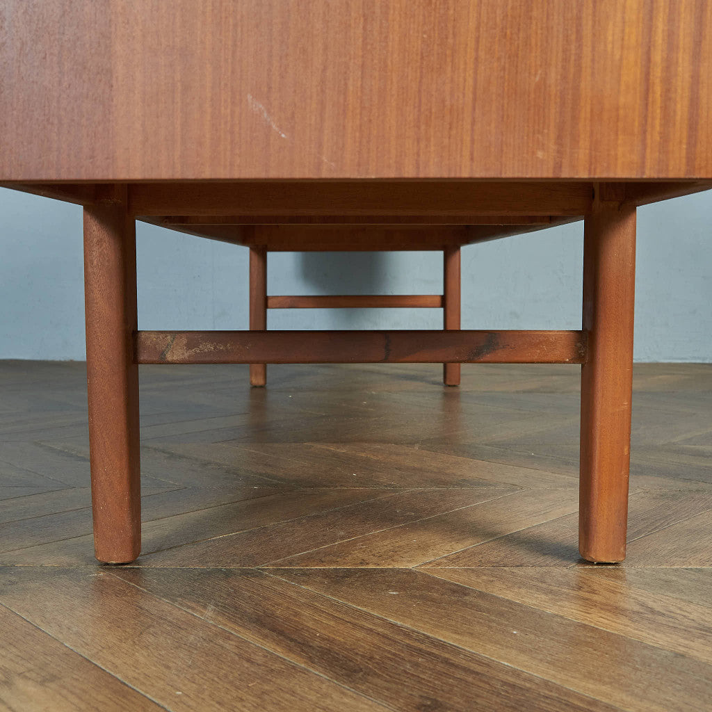 イギリスヴィンテージ サイドボード / カップボード