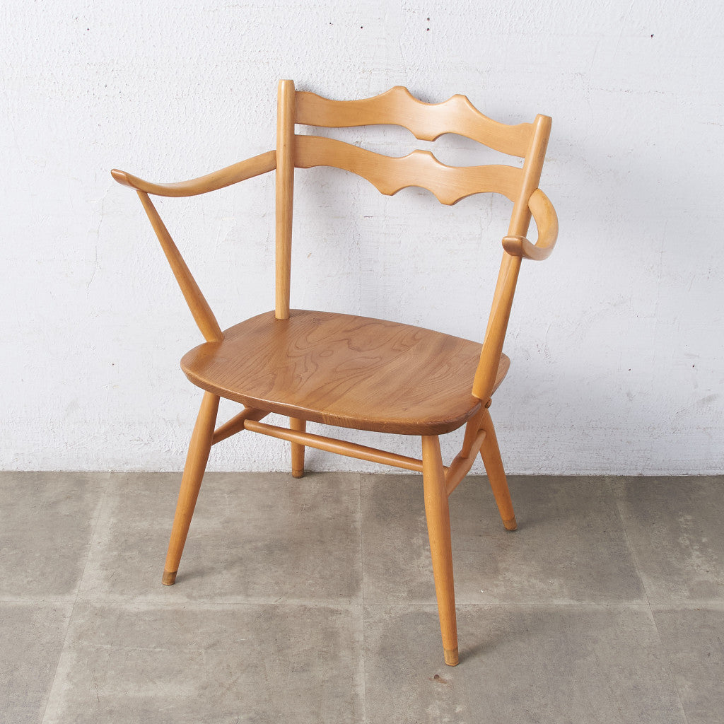 61140][アーコール ERCOL]ラダーバック カウホーンチェア (493) – camori ヴィンテージ家具・北欧インテリアの通販サイト