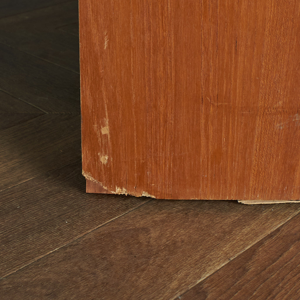 英国ヴィンテージ ガラスキャビネット