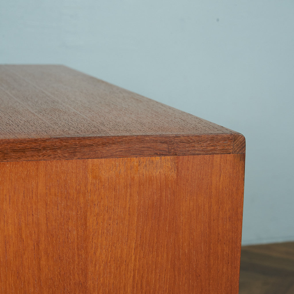 ジープラン G-PLAN Fresco サイドキャビネット / カスタム アイアンヘアピンレッグ #80368