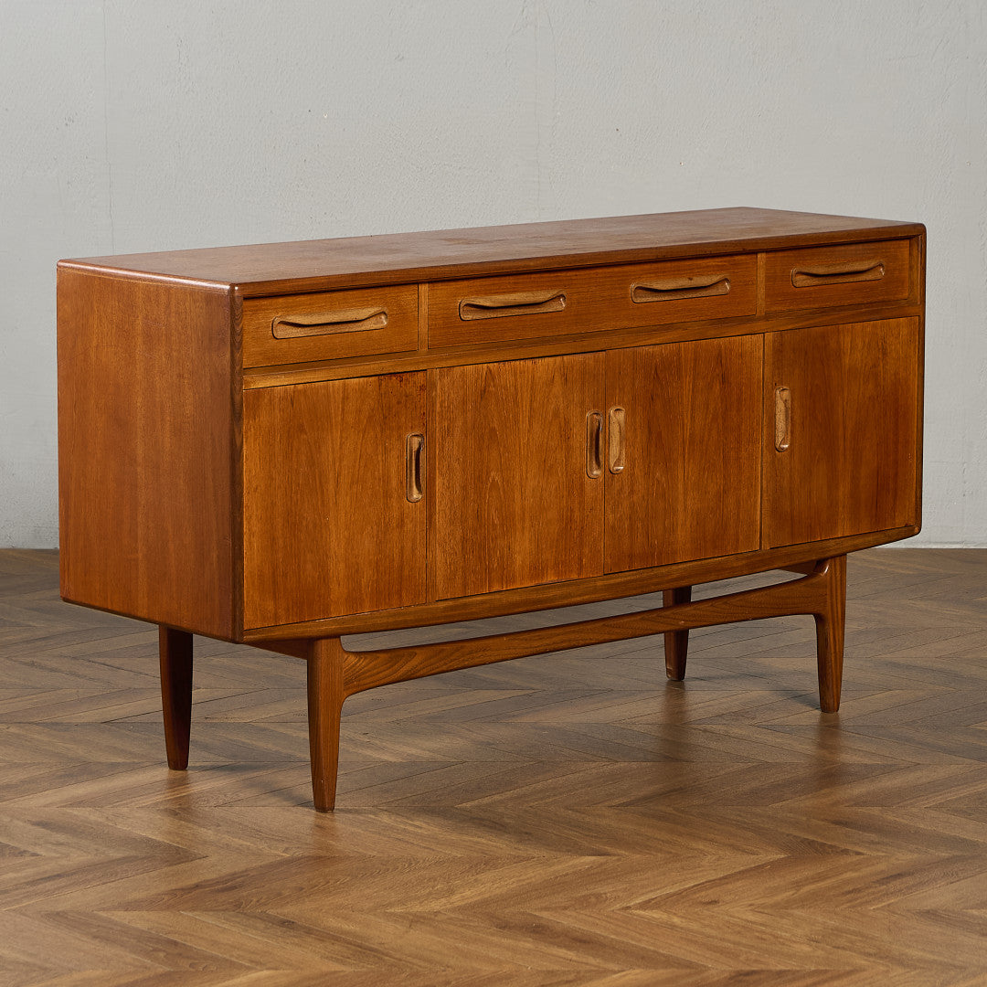 G-PLAN Fresco サイドボード チーク 英国 ヴィンテージ ジープラン G-PLAN Fresco サイドボード チーク 英国 ヴィンテージ ジープラン