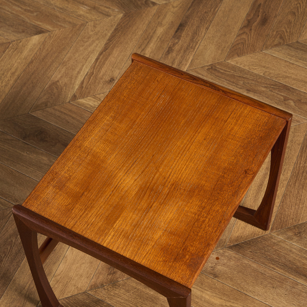 Quadrille ヴィンテージ ネストテーブル