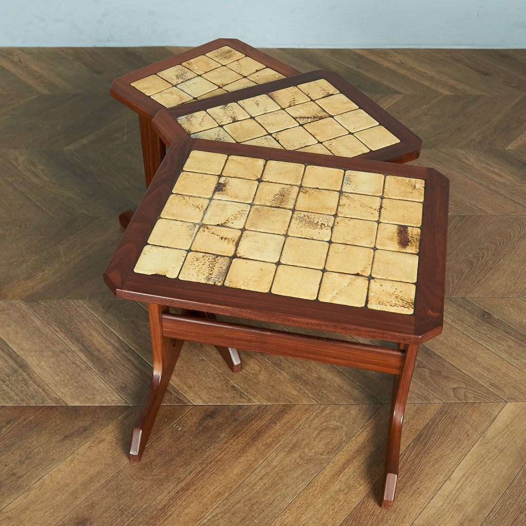 【レア品・送料無料】Gplan タイルトップネストテーブル ジープラン G-PLAN ヴィンテージ タイルトップ ネストテーブル (3585D