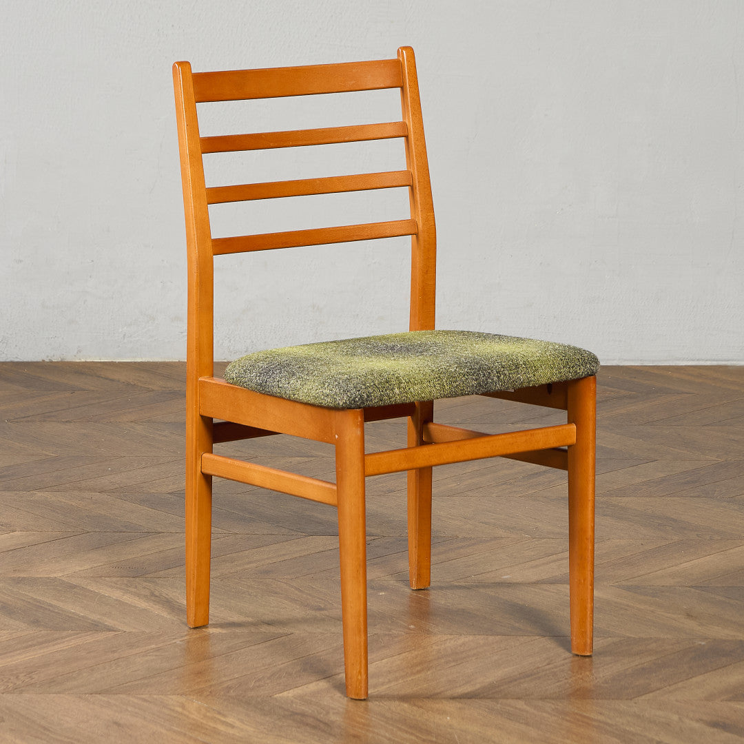 Ricky  ヴィンテージ イギリス製 ダイニングチェア 張替仕上済① Ricky 様専用 ヴィンテージ イギリス製 ダイニングチェア 張替仕上済①