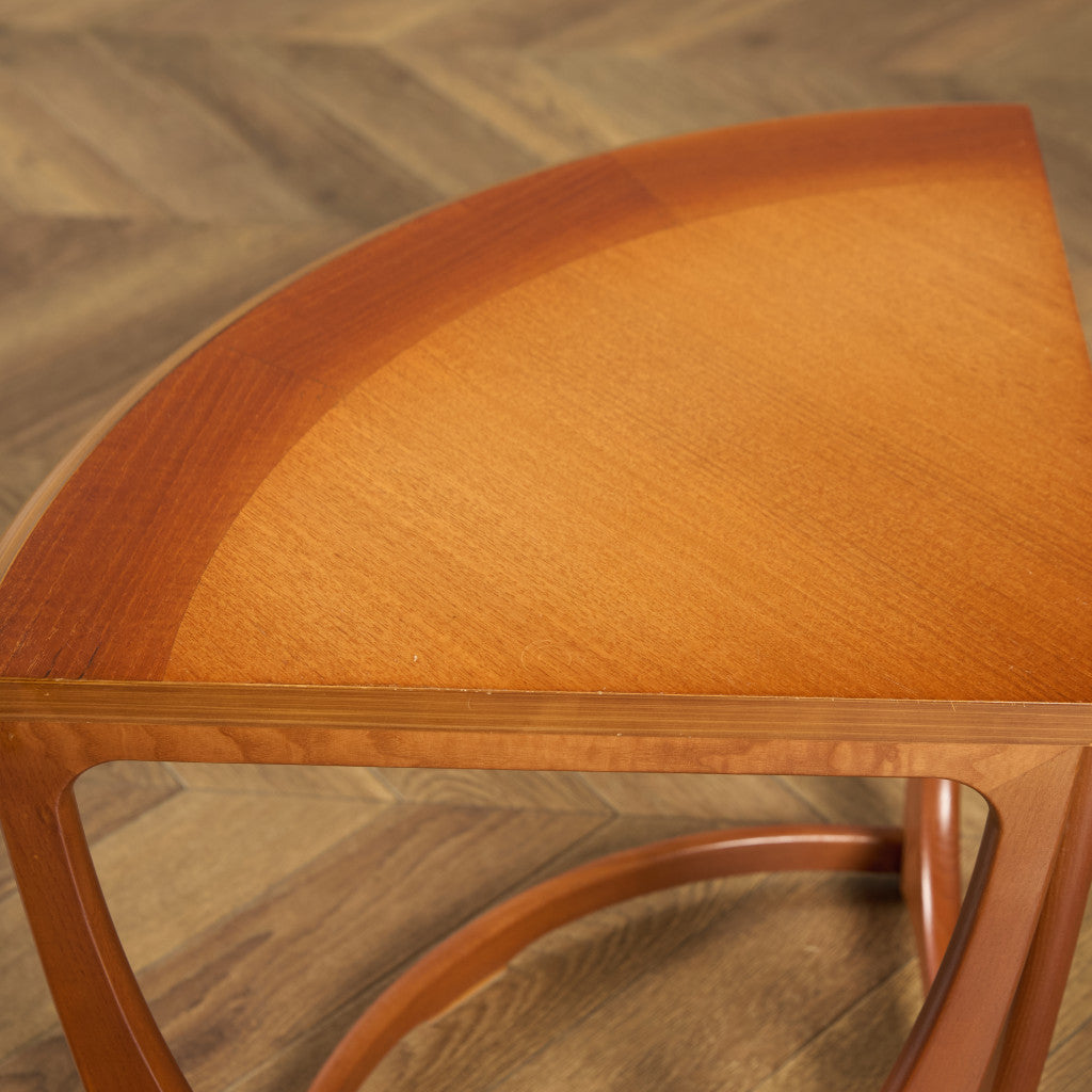 ヴィンテージ ガラストップ ネスト コーヒーテーブル