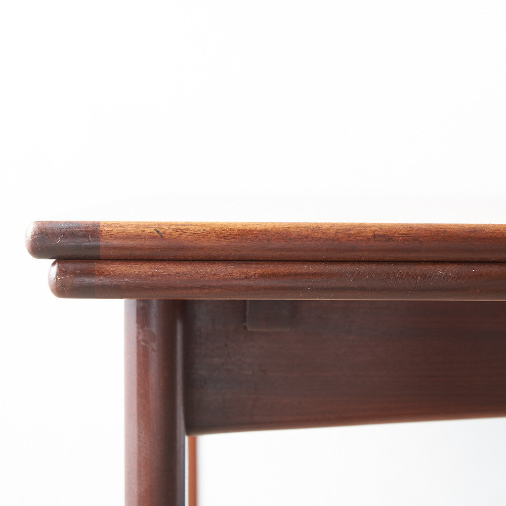 FONSECA ドローリーフ ダイニングテーブル