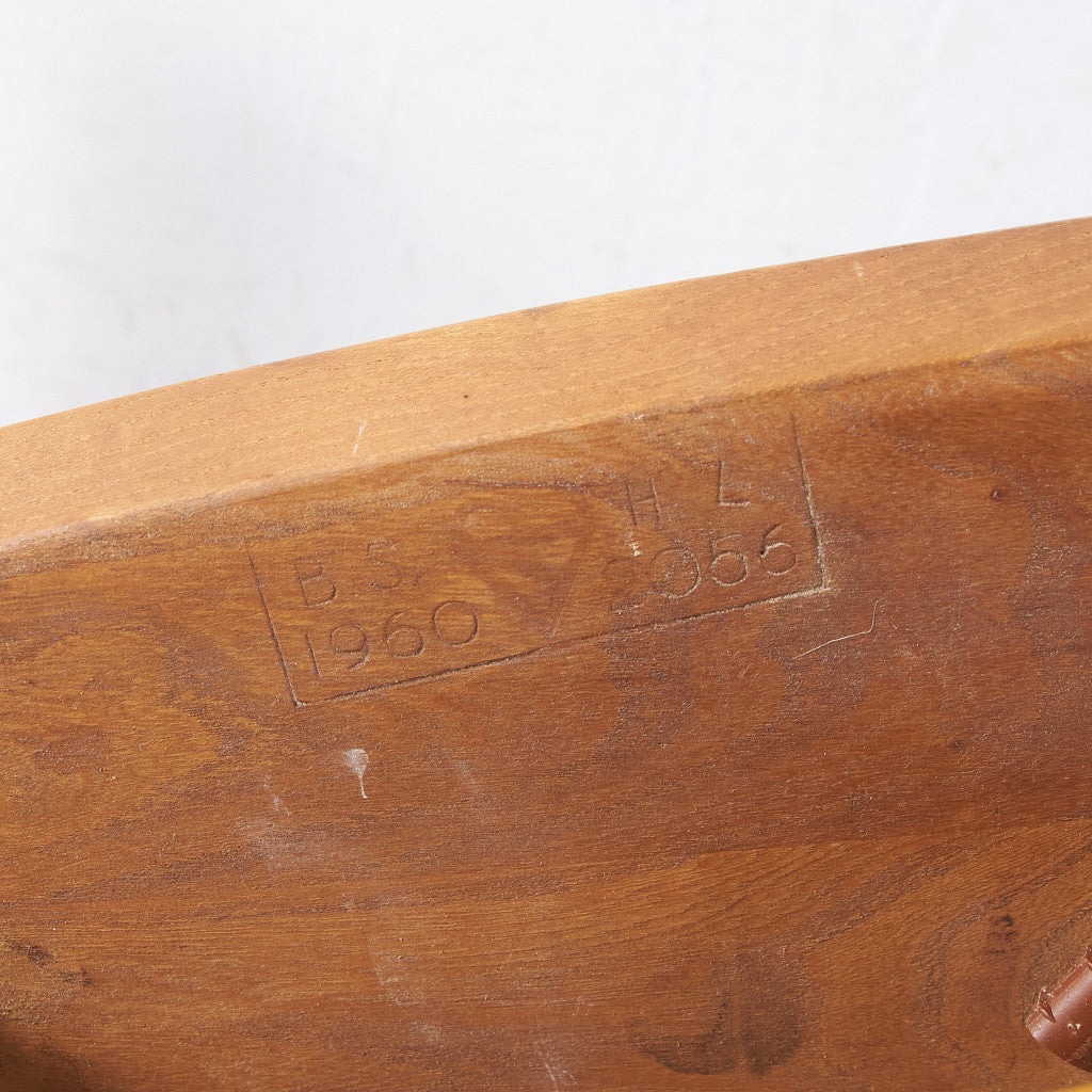 スティックバックチェア