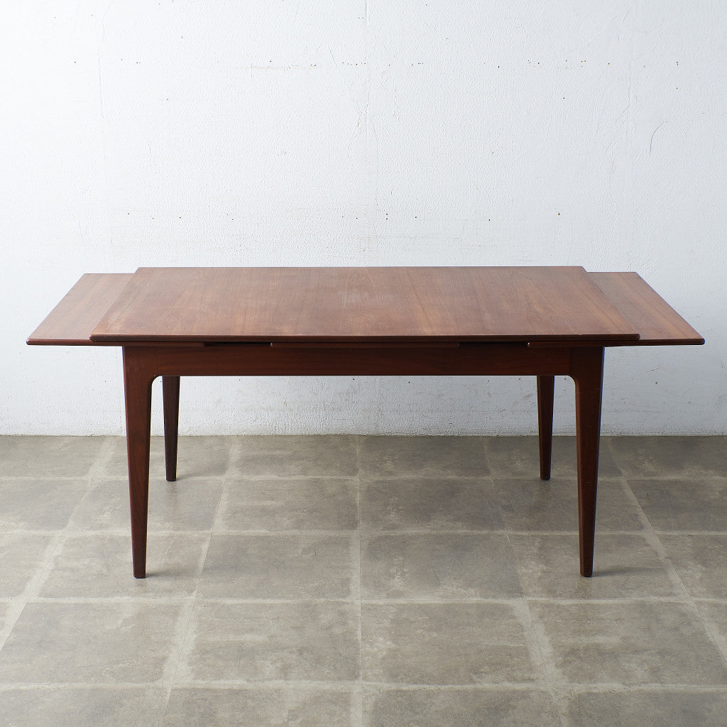 FONSECA ドローリーフ ダイニングテーブル