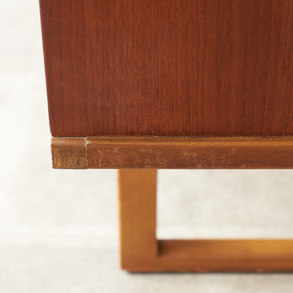 ヴィンテージ サイドボード