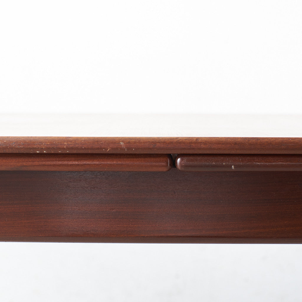 FONSECA ドローリーフ ダイニングテーブル