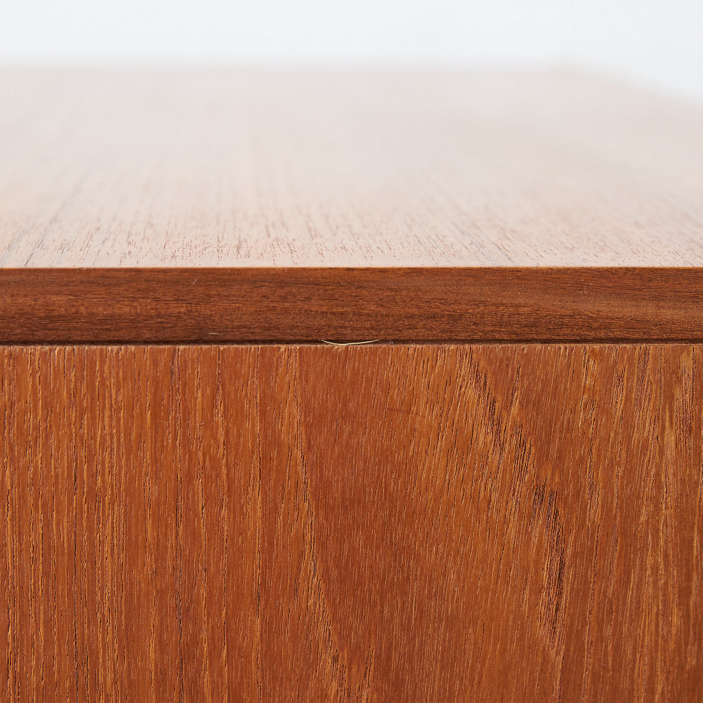 Fresco サイドキャビネット / カスタム アイアンヘアピンレッグ