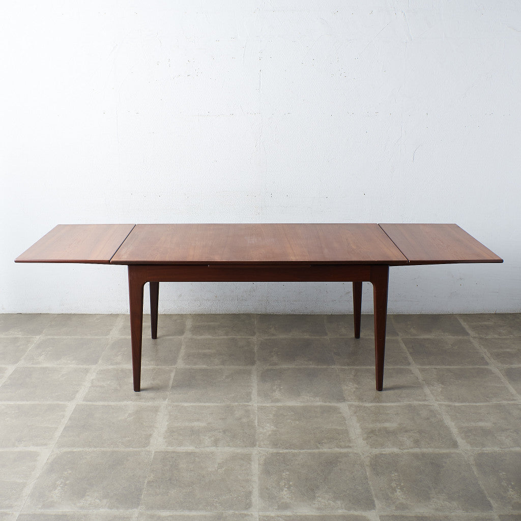 FONSECA ドローリーフ ダイニングテーブル