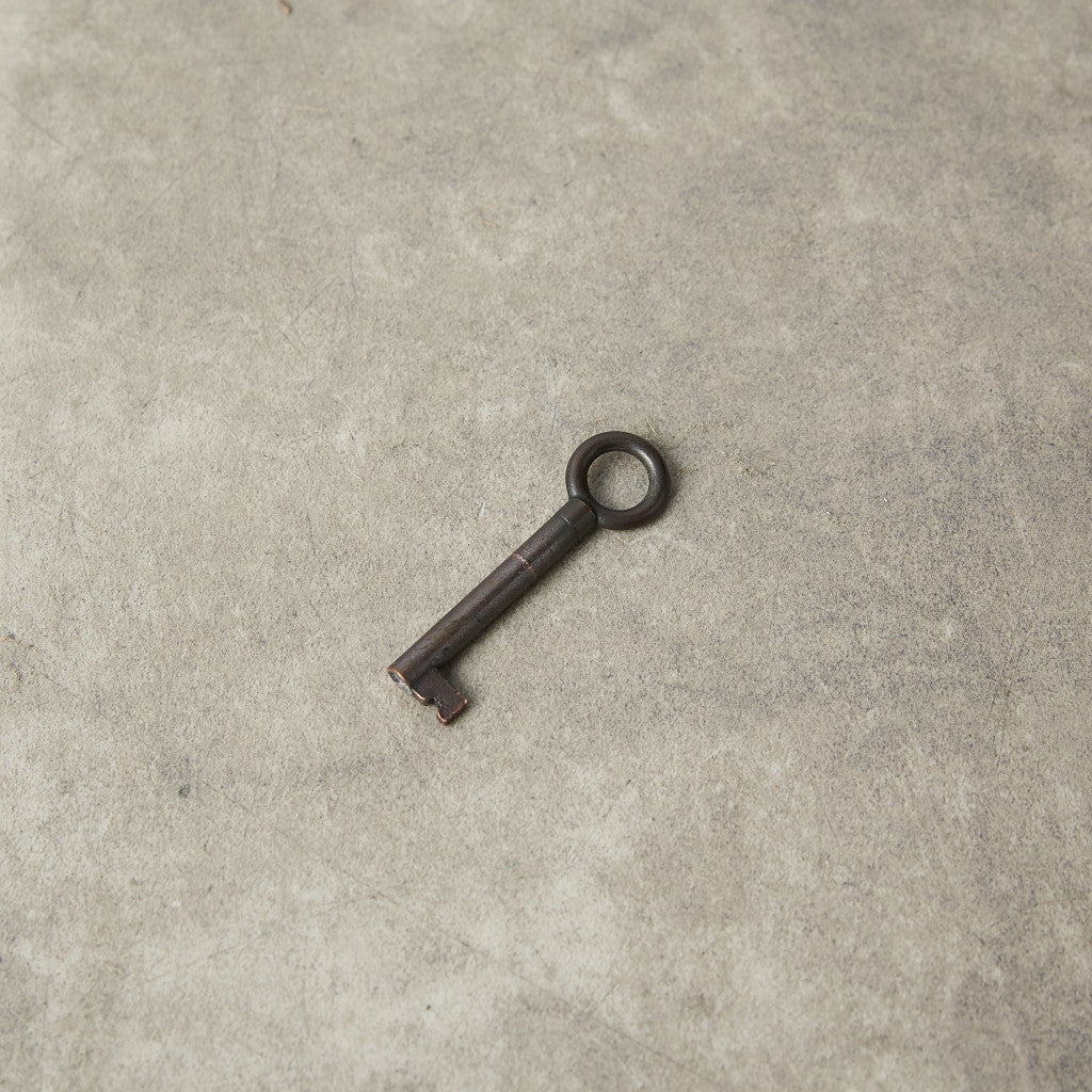 英国クラシック コーナーキャビネット