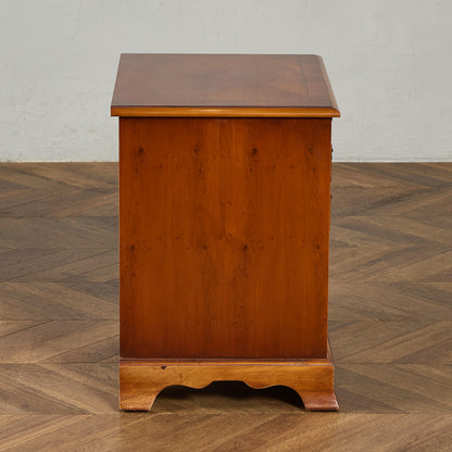 サイドキャビネット