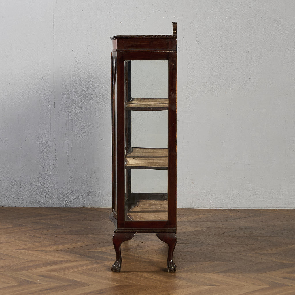 ドバライ送料込M♦希少　英国　アンティーク　ガラスキャビネット アンティーク風の本棚、ステンドグラス扉が可愛いガラスキャビネット(y