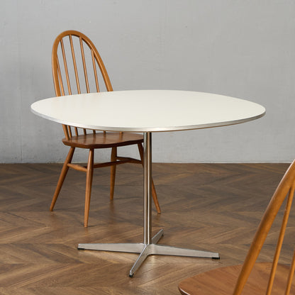 Fritz Hansen A603 Super-circular Table スーパー円テーブル