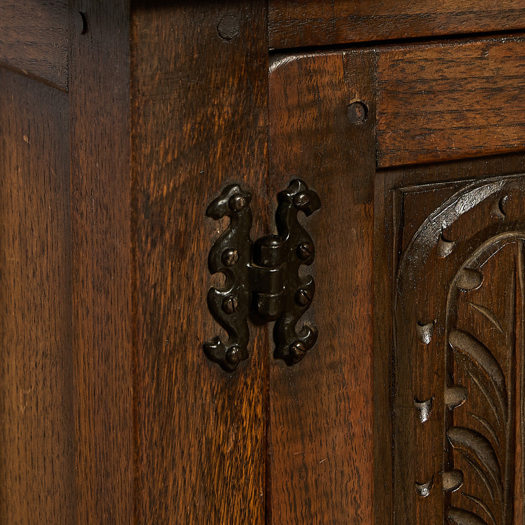 英国 クラシック サイドキャビネット サイドテーブル