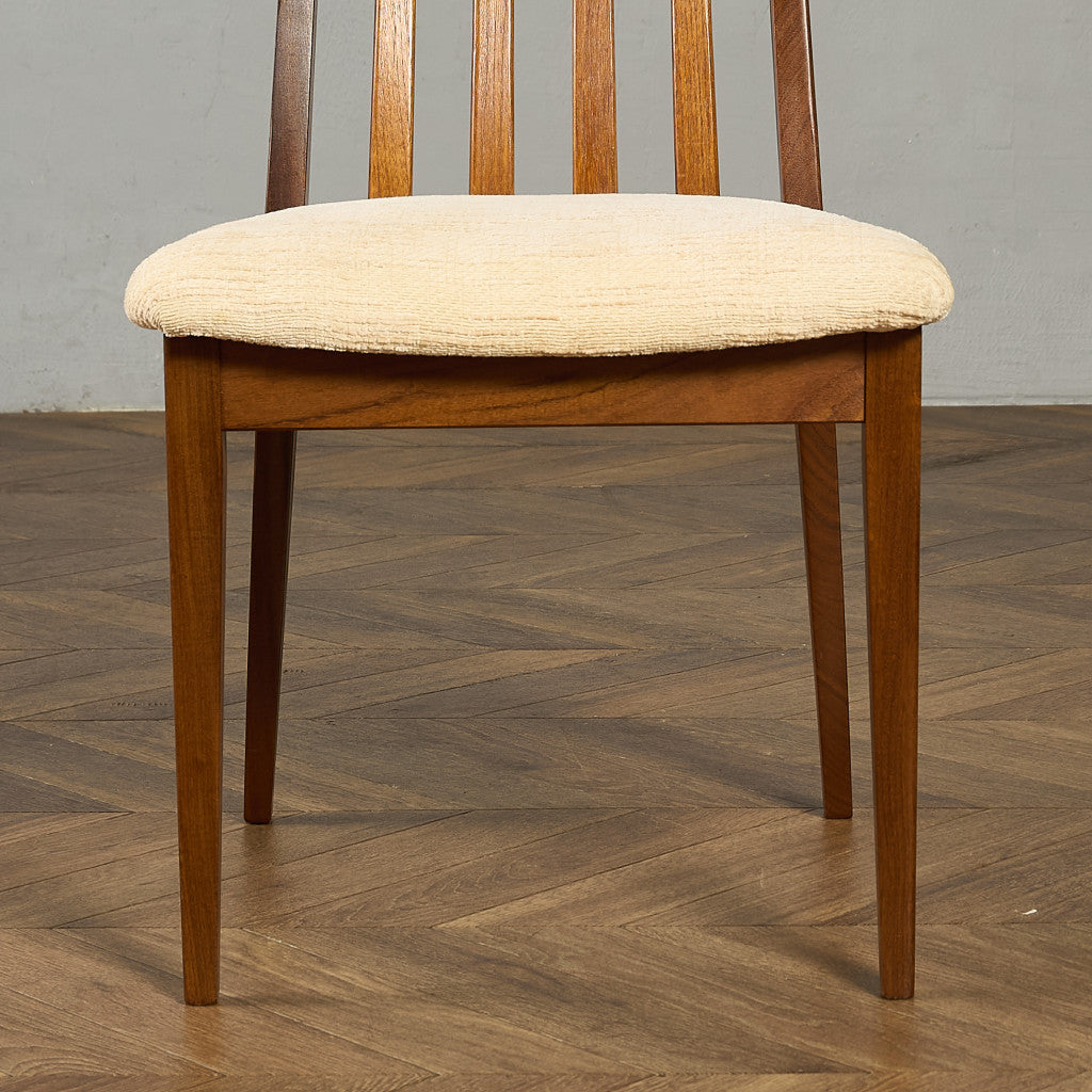 スラットバックチェア (4540)