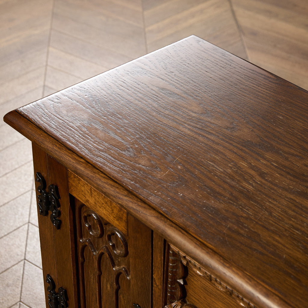 英国 クラシック サイドキャビネット サイドテーブル