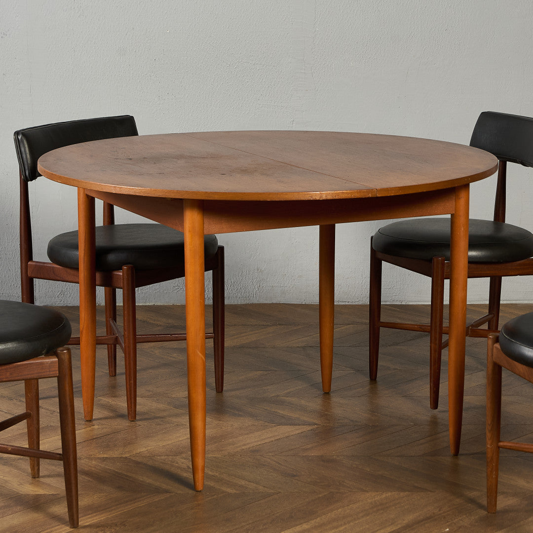 英国 ヴィンテージ ラウンド ダイニングテーブル