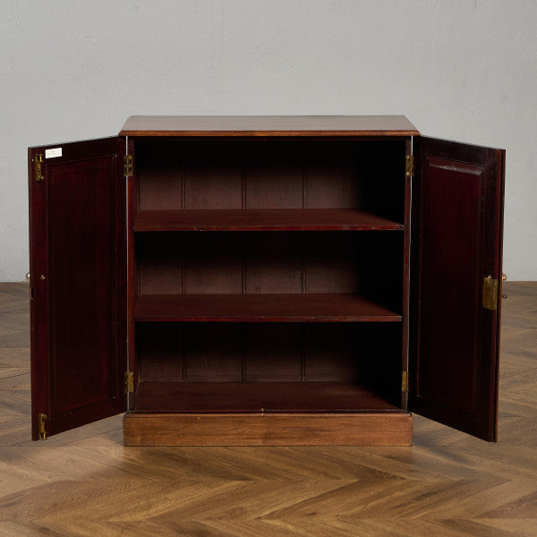 英国 クラシック キャビネット