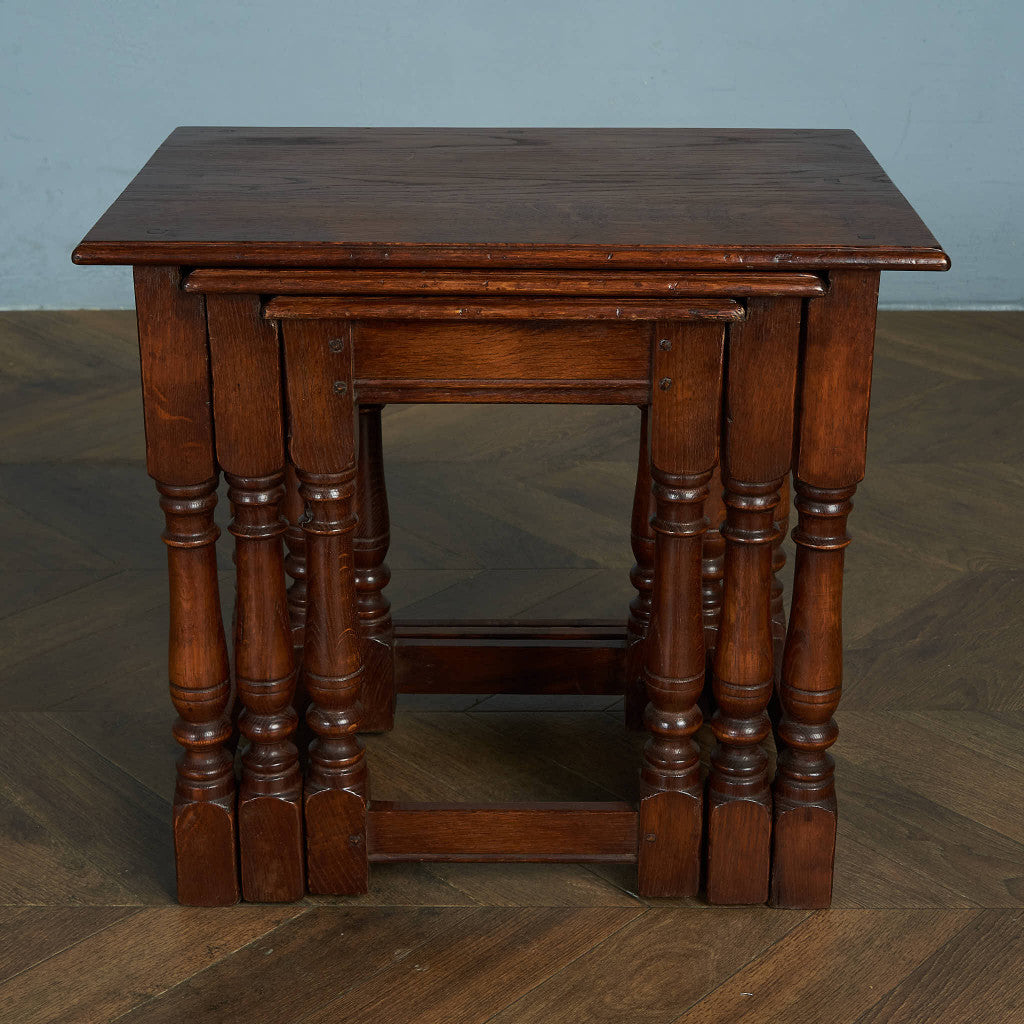 British classic oak nesting table #84618