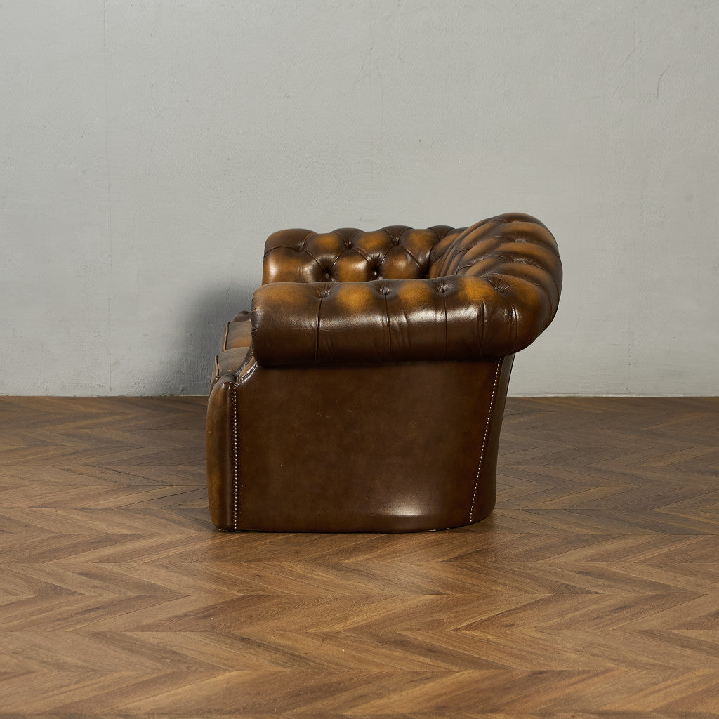 英国 クラシック チェスターフィールド ソファ