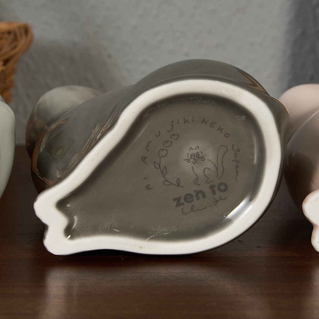 FLOWER VASE / I AM JIKINEKO 黒猫