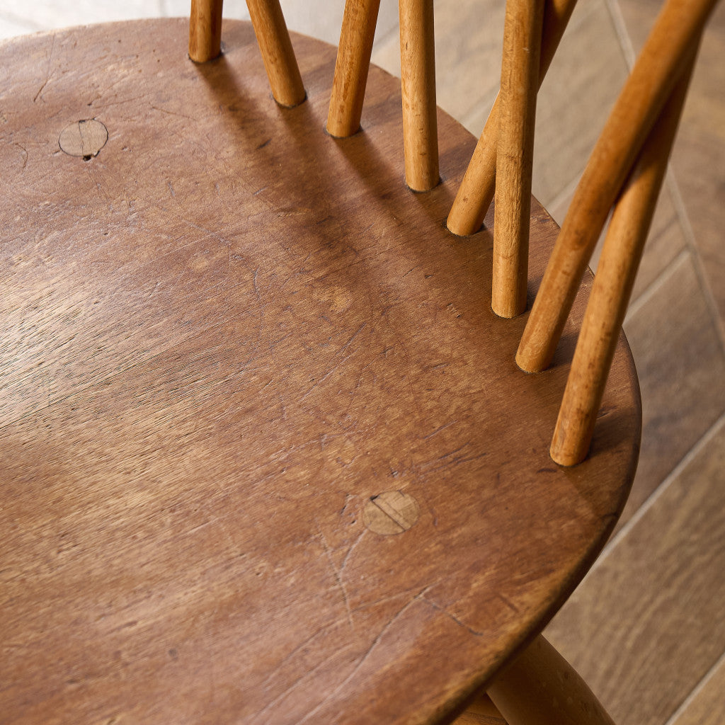 ラティスドチェア