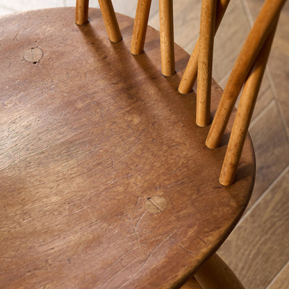 ラティスドチェア