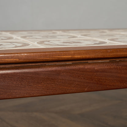 タイルトップ コーヒーテーブル