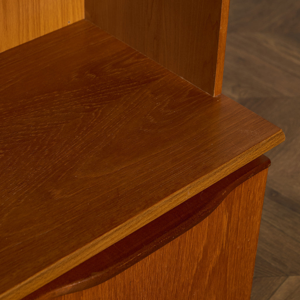 A Quinn (Sales) Ltd ヴィンテージ ウォールユニット