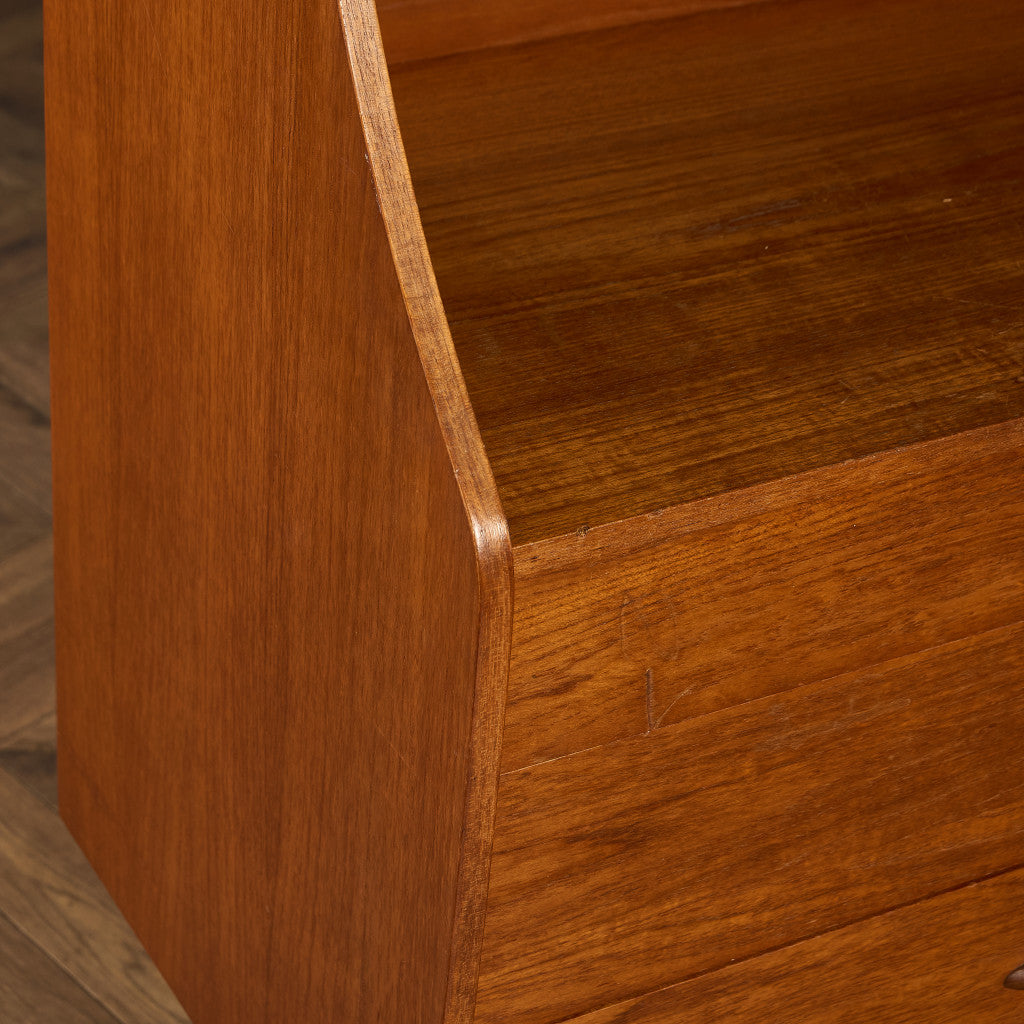 ヴィンテージ ハイサイドボード