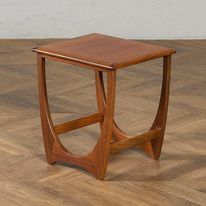 Astro タイルトップ ネストテーブル