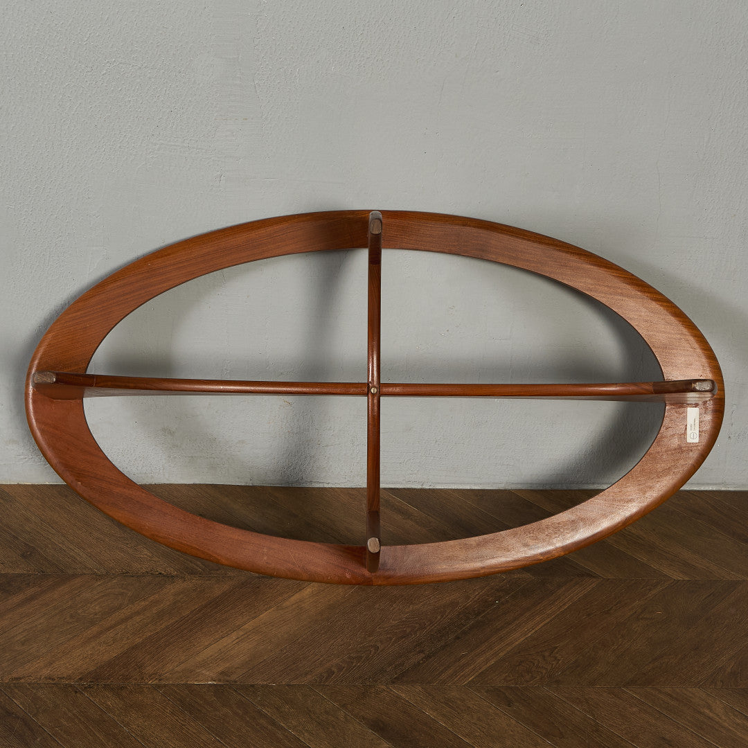 astro オーバルコーヒーテーブル