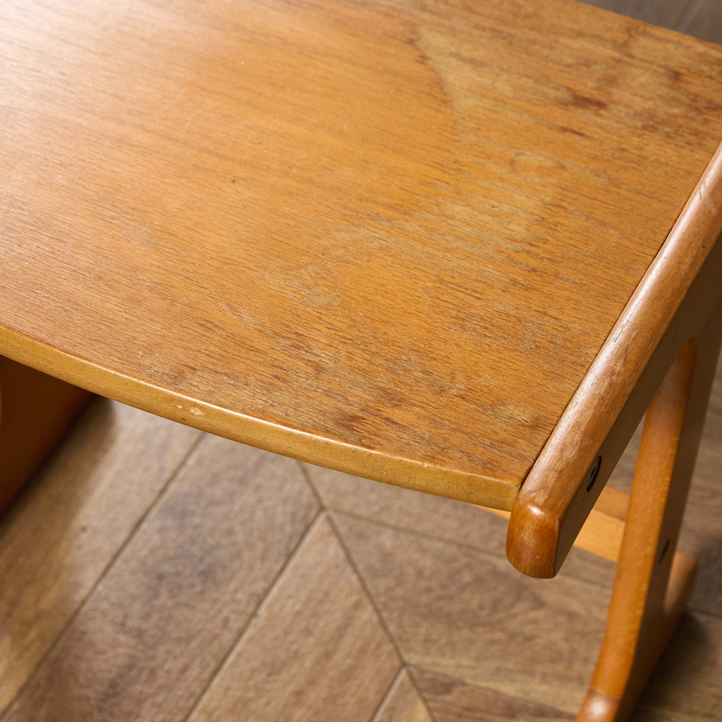 ルーマニア製 ヴィンテージ ネストテーブル