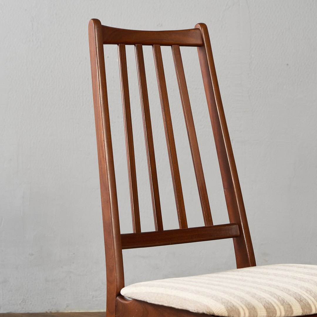 ヴィンテージ スラットバックチェア 座面張替え済み