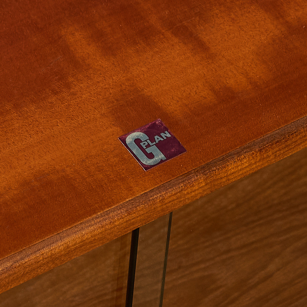 ヴィンテージ ガラスブックケース  カスタム アイアンヘアピンレッグ