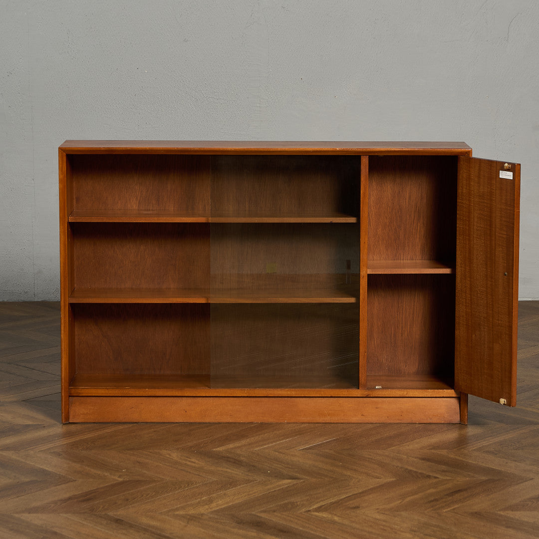 ヴィンテージ ガラスキャビネット