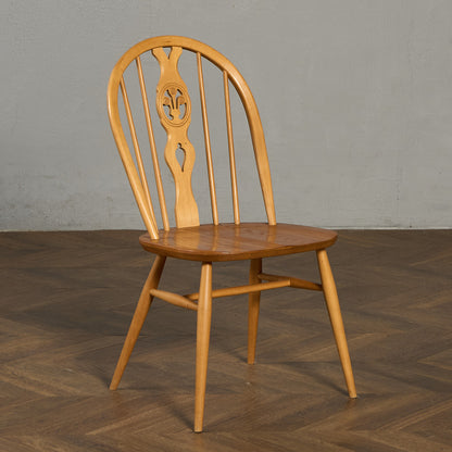 シスルバックチェア ゴールドメタルラベル