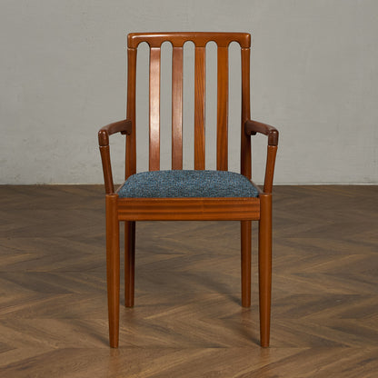 スラットバック アームチェア 座面張替え済み (LUUM)