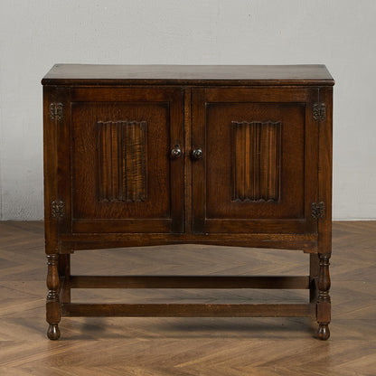 英国 クラシック キャビネット