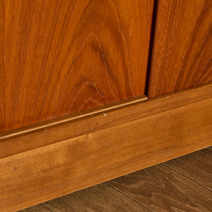 ヴィンテージ ガラスキャビネット