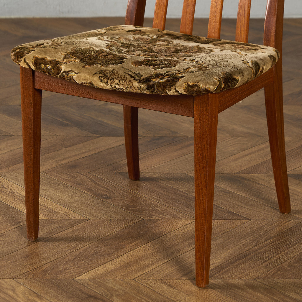 スラットバックチェア (4540)