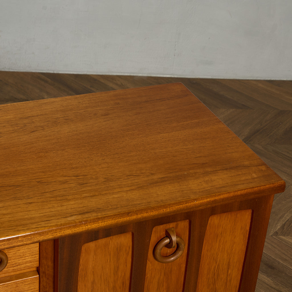 ヴィンテージ サイドボード