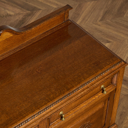 英国 クラシック サイドボード 食器棚