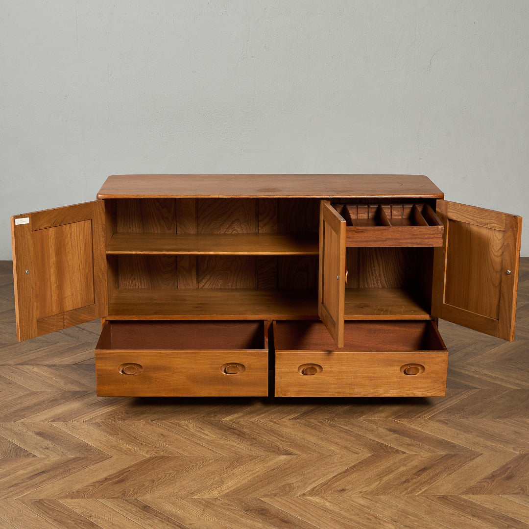 ウィンザー サイドボード