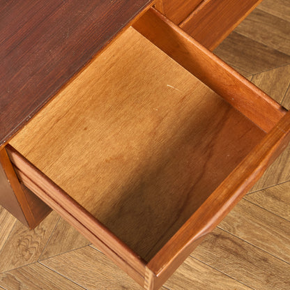 イギリス ヴィンテージ サイドボード